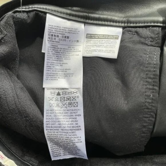 Levi's Ribcage Pleather Pants - Picture 5 of 8